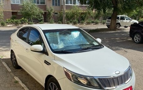 KIA Rio III рестайлинг, 2013 год, 1 100 000 рублей, 2 фотография