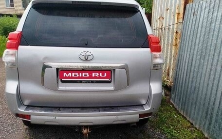 Toyota Land Cruiser Prado 150 рестайлинг 2, 2010 год, 1 720 000 рублей, 4 фотография