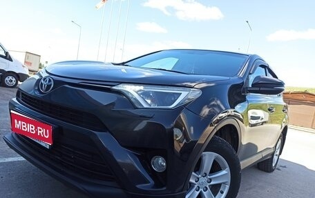 Toyota RAV4, 2015 год, 2 049 000 рублей, 1 фотография