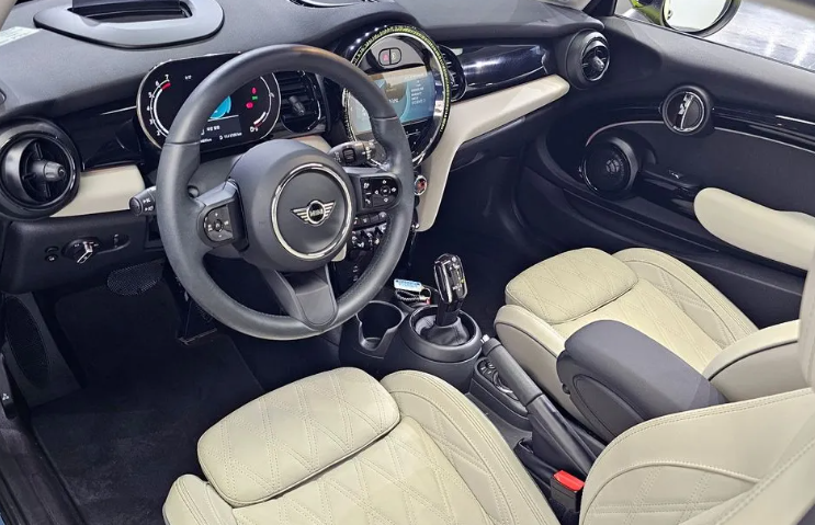 MINI Cooper S, 2022 год, 3 090 000 рублей, 5 фотография