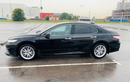 Toyota Camry, 2018 год, 2 830 000 рублей, 4 фотография
