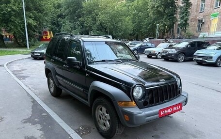 Jeep Liberty (North America) I, 2005 год, 700 000 рублей, 3 фотография