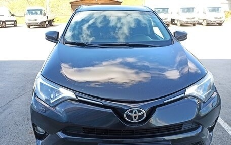 Toyota RAV4, 2015 год, 2 049 000 рублей, 8 фотография