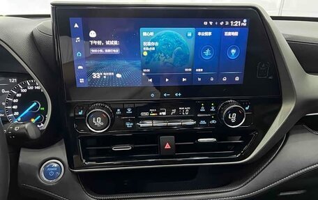 Toyota Highlander, 2022 год, 3 680 000 рублей, 12 фотография