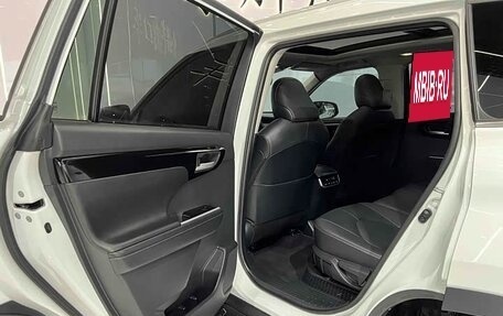 Toyota Highlander, 2022 год, 3 680 000 рублей, 14 фотография