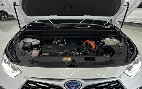Toyota Highlander, 2022 год, 3 680 000 рублей, 20 фотография