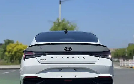 Hyundai Elantra, 2022 год, 1 430 000 рублей, 5 фотография