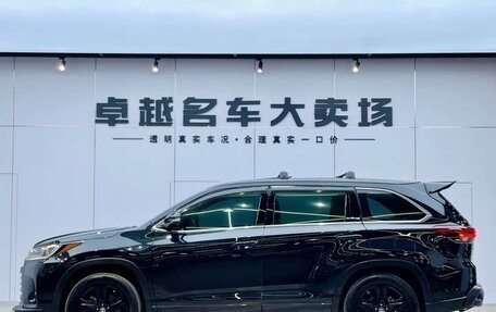Toyota Highlander III, 2021 год, 2 779 000 рублей, 10 фотография