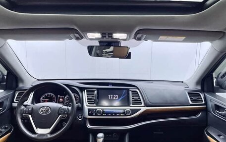 Toyota Highlander III, 2021 год, 2 779 000 рублей, 14 фотография