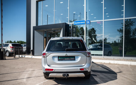 Mitsubishi Outlander III рестайлинг 3, 2014 год, 1 450 000 рублей, 7 фотография