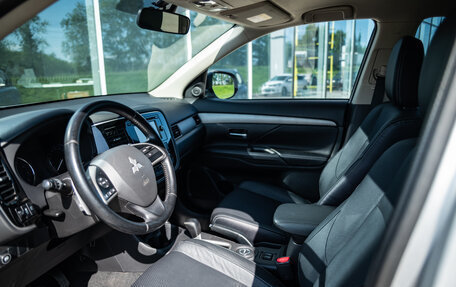 Mitsubishi Outlander III рестайлинг 3, 2014 год, 1 450 000 рублей, 12 фотография