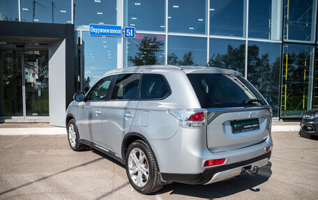 Mitsubishi Outlander III рестайлинг 3, 2014 год, 1 450 000 рублей, 8 фотография