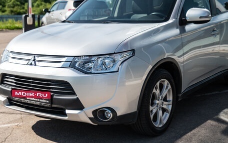 Mitsubishi Outlander III рестайлинг 3, 2014 год, 1 450 000 рублей, 3 фотография