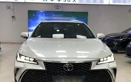 Toyota Avalon, 2022 год, 2 670 000 рублей, 3 фотография