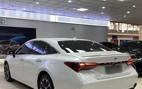 Toyota Avalon, 2022 год, 2 670 000 рублей, 5 фотография