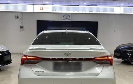 Toyota Avalon, 2022 год, 2 670 000 рублей, 6 фотография