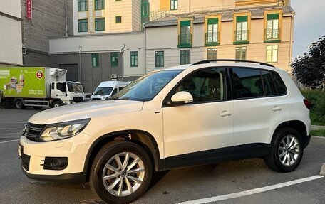 Volkswagen Tiguan I, 2015 год, 1 630 000 рублей, 2 фотография