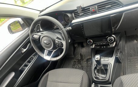 KIA Rio IV, 2018 год, 1 500 000 рублей, 18 фотография