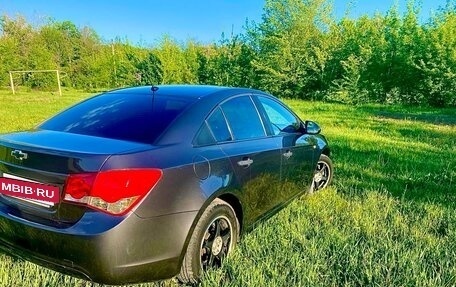 Chevrolet Cruze II, 2009 год, 580 000 рублей, 4 фотография