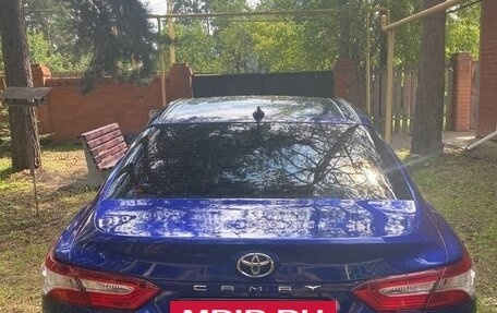 Toyota Camry, 2021 год, 2 700 000 рублей, 5 фотография