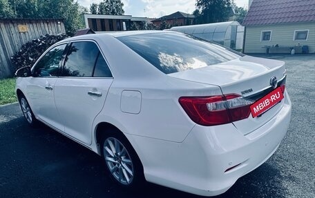 Toyota Camry, 2013 год, 1 700 000 рублей, 5 фотография