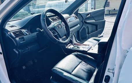 Toyota Camry, 2013 год, 1 700 000 рублей, 15 фотография