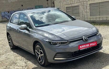 Volkswagen Golf VIII, 2022 год, 2 260 000 рублей, 3 фотография