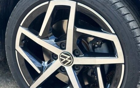Volkswagen Golf VIII, 2022 год, 2 260 000 рублей, 9 фотография