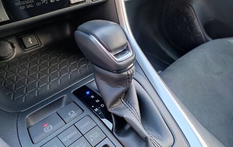 Toyota RAV4, 2021 год, 2 460 000 рублей, 18 фотография