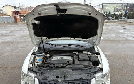Skoda Superb III рестайлинг, 2012 год, 1 120 000 рублей, 10 фотография