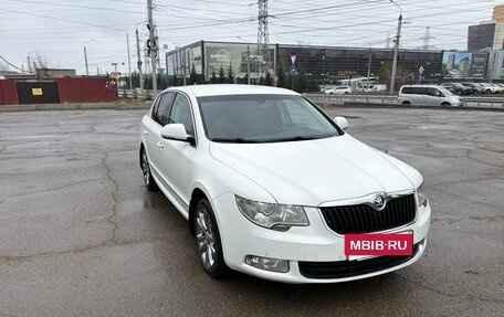 Skoda Superb III рестайлинг, 2012 год, 1 120 000 рублей, 3 фотография