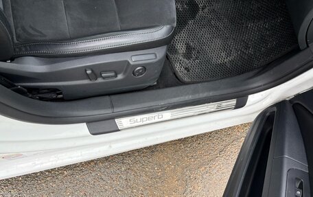 Skoda Superb III рестайлинг, 2012 год, 1 120 000 рублей, 19 фотография