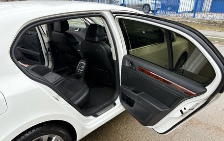 Skoda Superb III рестайлинг, 2012 год, 1 120 000 рублей, 31 фотография
