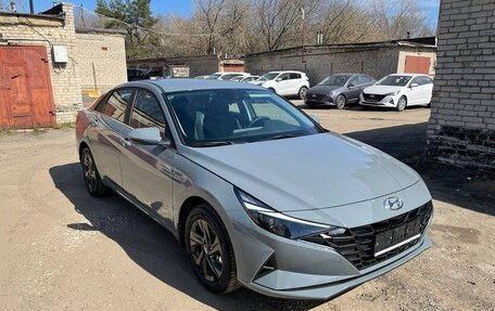Hyundai Elantra, 2022 год, 1 850 000 рублей, 2 фотография