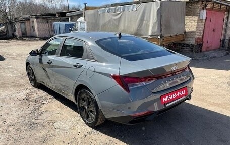 Hyundai Elantra, 2022 год, 1 850 000 рублей, 8 фотография