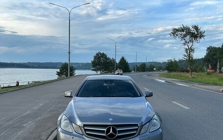 Mercedes-Benz E-Класс, 2013 год, 1 320 000 рублей, 3 фотография
