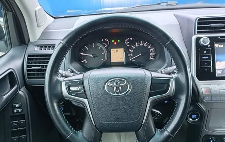 Toyota Land Cruiser Prado 150 рестайлинг 2, 2018 год, 4 500 000 рублей, 6 фотография