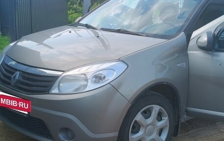 Renault Sandero I, 2010 год, 400 000 рублей, 3 фотография