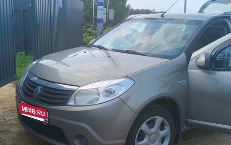 Renault Sandero I, 2010 год, 400 000 рублей, 10 фотография