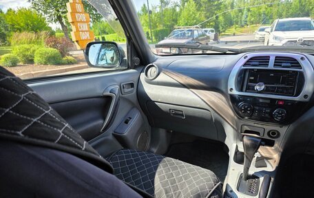 Toyota RAV4, 2000 год, 700 000 рублей, 8 фотография