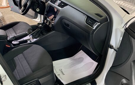 Skoda Octavia, 2016 год, 1 550 000 рублей, 11 фотография