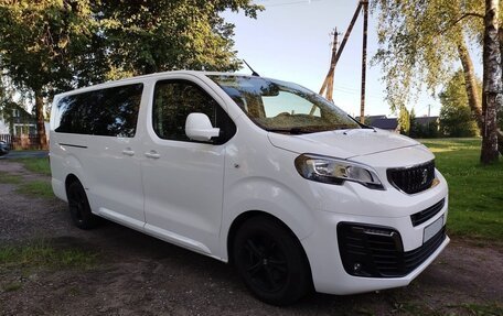 Peugeot Traveller I, 2020 год, 2 050 000 рублей, 2 фотография