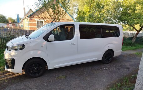 Peugeot Traveller I, 2020 год, 2 050 000 рублей, 5 фотография