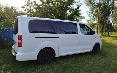 Peugeot Traveller I, 2020 год, 2 050 000 рублей, 9 фотография