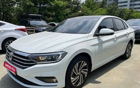 Volkswagen Jetta VII, 2021 год, 1 810 111 рублей, 2 фотография