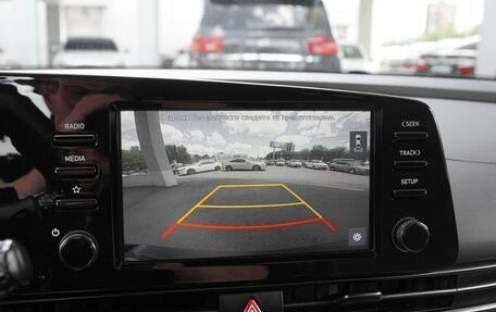 Hyundai Elantra, 2021 год, 2 080 000 рублей, 14 фотография