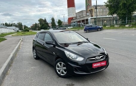 Hyundai Solaris II рестайлинг, 2012 год, 779 000 рублей, 1 фотография