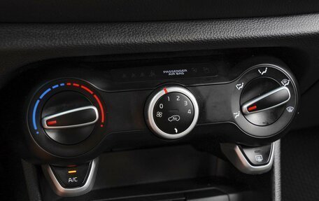 KIA Picanto III рестайлинг, 2017 год, 990 000 рублей, 14 фотография