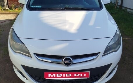Opel Astra J, 2013 год, 830 000 рублей, 2 фотография