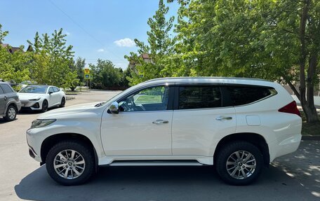 Mitsubishi Pajero Sport III рестайлинг, 2019 год, 2 890 000 рублей, 2 фотография
